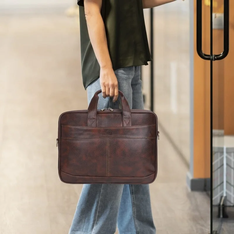 Laptop bag with a separate compartment for tablets and accessoriesLaptop bag with a separate compartment for tablets and accessoriesTHE CLOWNFISH Unisex-Adult 10 Litre Faux Leather 15.6 Inch Western Laptop Messenger Bag Briefcase Laptop Bag (Tan) Laptop bag with a separate compartment for tablets and accessoriesLaptop bag with a separate compartment for tablets and accessoriesTHE CLOWNFISH Unisex-Adult 10 Litre Faux Leather 15.6 Inch Western Laptop Messenger Bag Briefcase Laptop Bag (Tan)