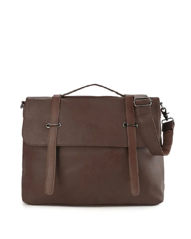 Laptop bag with a built-in USB charging port for on-the-go powerLaptop bag with a built-in USB charging port for on-the-go powerDistressed Leather Commuter Messenger Bag - Dark Brown Laptop bag with a built-in USB charging port for on-the-go powerLaptop bag with a built-in USB charging port for on-the-go powerDistressed Leather Commuter Messenger Bag - Dark Brown