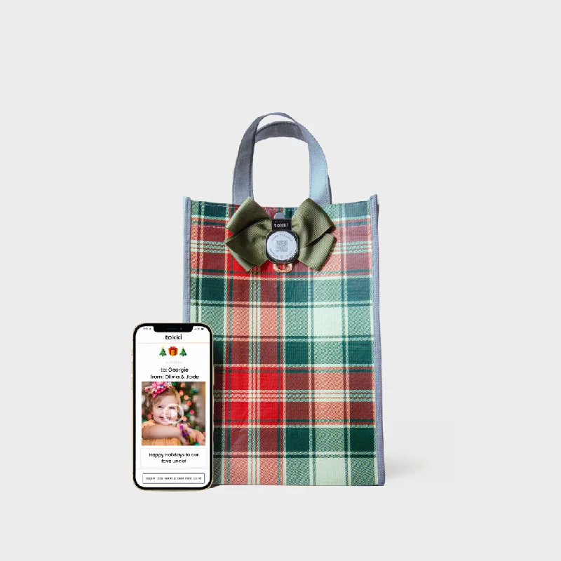 Quilted shopping and gift bags with a soft texture for delicate giftsRemember | Medium | Reusable Gift Bag + QR Greeting Card Quilted shopping and gift bags with a soft texture for delicate giftsRemember | Medium | Reusable Gift Bag + QR Greeting Card