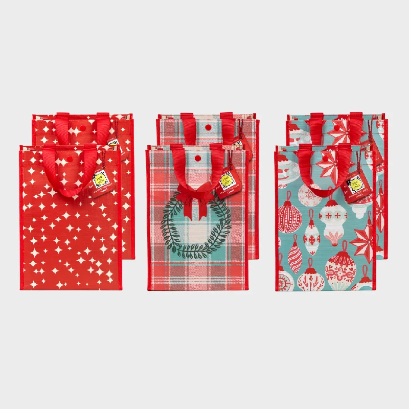 Miniature shopping and gift bags made of satin for small trinkets and jewelryMedium Holiday Bundle | Reusable Gift Bag + QR Greeting Card | 6 Pieces Miniature shopping and gift bags made of satin for small trinkets and jewelryMedium Holiday Bundle | Reusable Gift Bag + QR Greeting Card | 6 Pieces