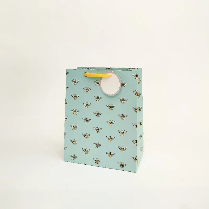 Leatherette shopping and gift bags with a zipper closure for securityHoneybee Medium Gift Bags Leatherette shopping and gift bags with a zipper closure for securityHoneybee Medium Gift Bags