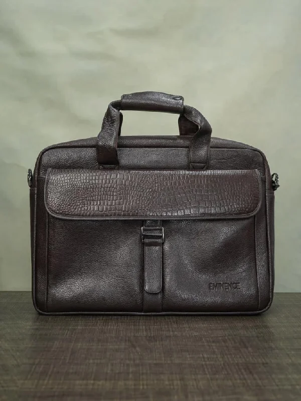 Military-style laptop bag with MOLLE webbing for attaching extra gearMilitary-style laptop bag with MOLLE webbing for attaching extra gearLaptop Bag in Leather with Gold Flap - Dark Brown - BCG0010 Military-style laptop bag with MOLLE webbing for attaching extra gearMilitary-style laptop bag with MOLLE webbing for attaching extra gearLaptop Bag in Leather with Gold Flap - Dark Brown - BCG0010