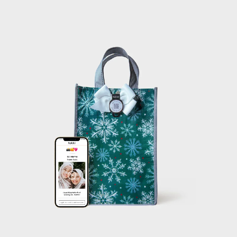 Transparent PVC shopping and gift bags with a decorative ribbon for visibility of contentsBelieve | Medium | Reusable Gift Bag + QR Greeting Card Transparent PVC shopping and gift bags with a decorative ribbon for visibility of contentsBelieve | Medium | Reusable Gift Bag + QR Greeting Card