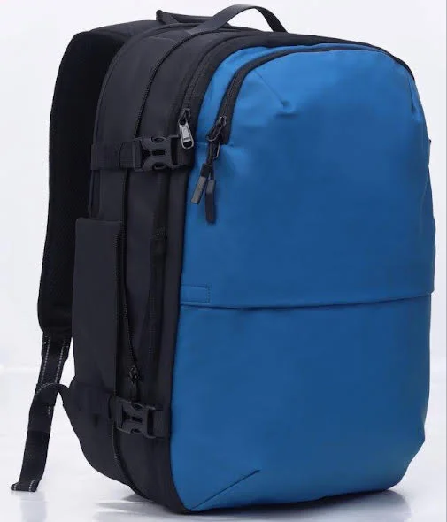 RFID-blocking laptop bag to protect sensitive dataRFID-blocking laptop bag to protect sensitive dataTravelite - Vacuum Compression Travel backpack 17.3in with pump - Blue RFID-blocking laptop bag to protect sensitive dataRFID-blocking laptop bag to protect sensitive dataTravelite - Vacuum Compression Travel backpack 17.3in with pump - Blue