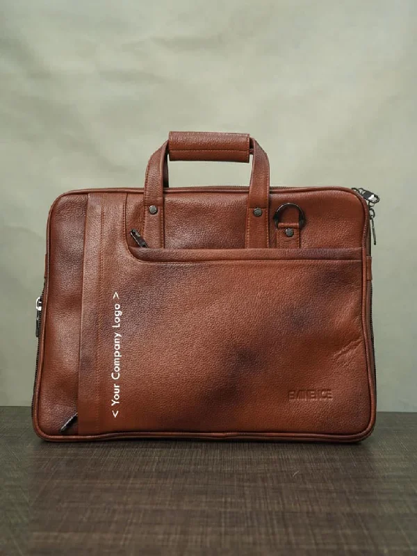 Laptop bag with a ventilation system to prevent overheatingLaptop bag with a ventilation system to prevent overheatingLaptop Bag in Leather with Expandable Sleek -Light Brown - BCG0012 Laptop bag with a ventilation system to prevent overheatingLaptop bag with a ventilation system to prevent overheatingLaptop Bag in Leather with Expandable Sleek -Light Brown - BCG0012