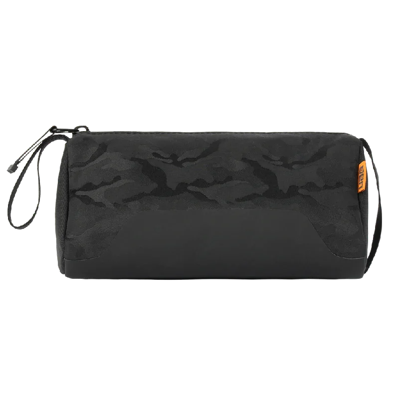 Anti-theft laptop bag with hidden pockets and slash-resistant fabric for urban travelersAnti-theft laptop bag with hidden pockets and slash-resistant fabric for urban travelersUAG Dopp Kit - Small Bag - Black Midnight Camo Anti-theft laptop bag with hidden pockets and slash-resistant fabric for urban travelersAnti-theft laptop bag with hidden pockets and slash-resistant fabric for urban travelersUAG Dopp Kit - Small Bag - Black Midnight Camo