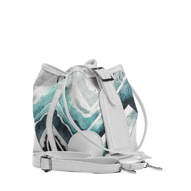 Metallic Bucket Bag in Rose Gold with Chain Strap for a Trendy Party Look White Bucket Bags Waves Metallic Bucket Bag in Rose Gold with Chain Strap for a Trendy Party Look White Bucket Bags Waves