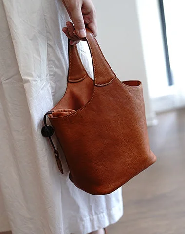 Faux Fur - Lined Bucket Bag in White for a Cozy Winter Accessory Vintage Brown Leather Small Bucket Handbag Women Handmade Small Barrel Bag for Women Faux Fur - Lined Bucket Bag in White for a Cozy Winter Accessory Vintage Brown Leather Small Bucket Handbag Women Handmade Small Barrel Bag for Women