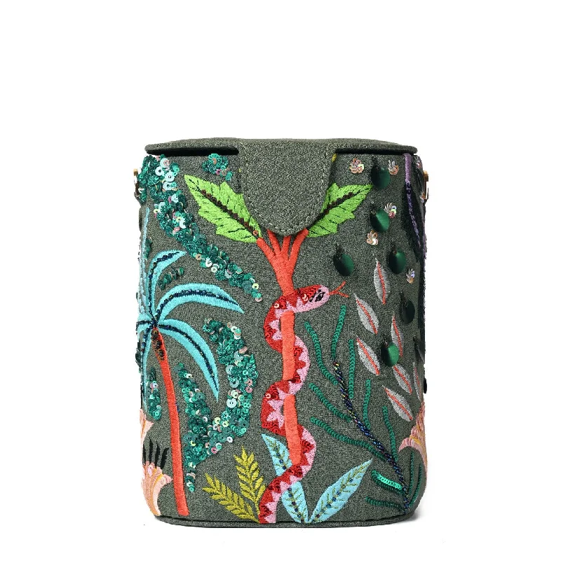 Denim Bucket Bag in Washed Blue with Patchwork for a Vintage - Inspired Look Oasis Bucket Bag Denim Bucket Bag in Washed Blue with Patchwork for a Vintage - Inspired Look Oasis Bucket Bag