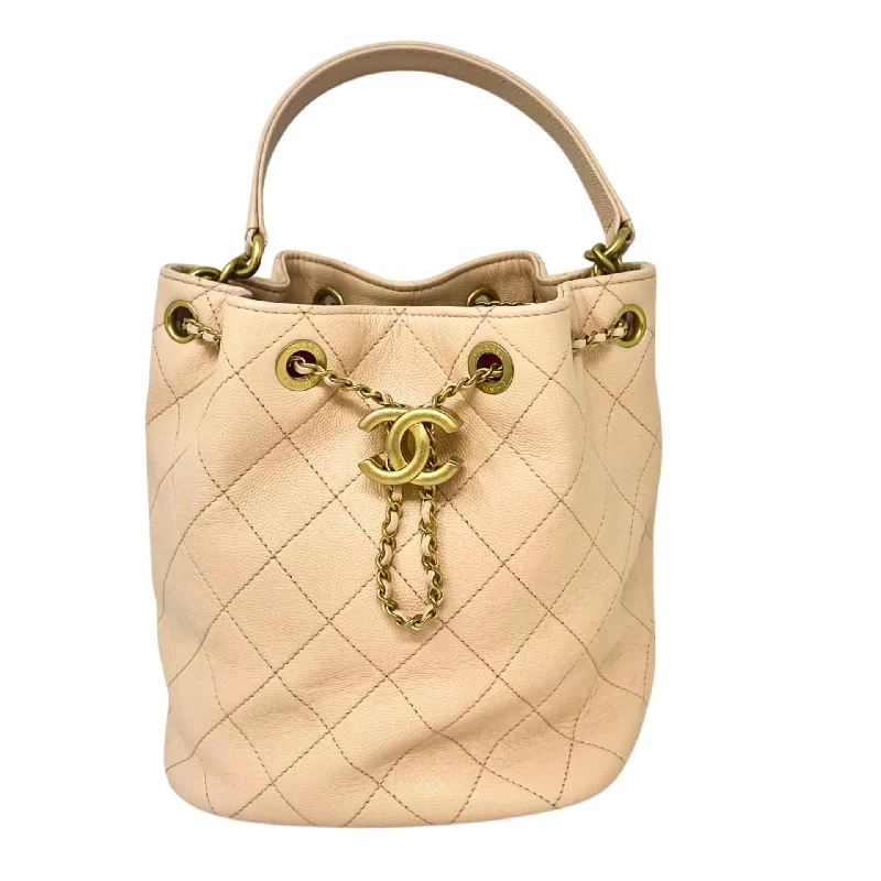 Women's Bucket Bag with Magnetic Closure in Purple for Easy Access Chanel Bucket Bag Women's Bucket Bag with Magnetic Closure in Purple for Easy Access Chanel Bucket Bag
