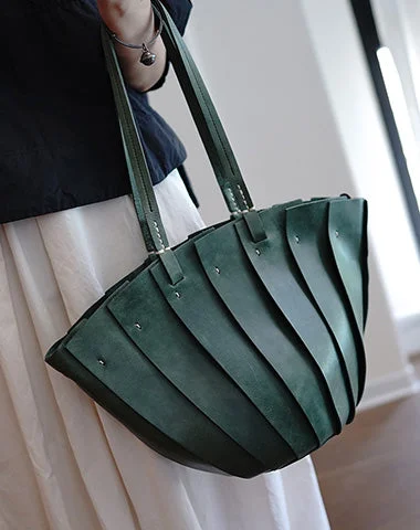 Women's Genuine Leather Bucket Bag in Chestnut Brown with Gold - Tone Hardware for a Sophisticated Look Vintage Green Leather Splicing Bucket Handbag Tote Women Handmade Shoulder Tote Bag for Women Women's Genuine Leather Bucket Bag in Chestnut Brown with Gold - Tone Hardware for a Sophisticated Look Vintage Green Leather Splicing Bucket Handbag Tote Women Handmade Shoulder Tote Bag for Women