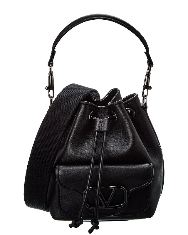 Faux Fur - Lined Bucket Bag in White for a Cozy Winter Accessory Valentino VLogo Leather Bucket Bag Faux Fur - Lined Bucket Bag in White for a Cozy Winter Accessory Valentino VLogo Leather Bucket Bag