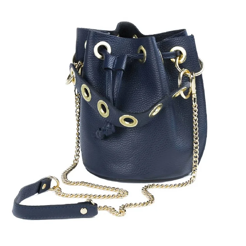 PVC Bucket Bag in Clear with Glitter Accents for a Fun and Edgy Style The Perfect Bucket Bag In Navy Blue PVC Bucket Bag in Clear with Glitter Accents for a Fun and Edgy Style The Perfect Bucket Bag In Navy Blue