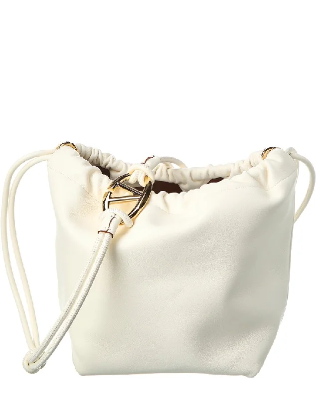 Metallic Bucket Bag in Rose Gold with Chain Strap for a Trendy Party Look Valentino Sac VLogo Pouf Leather Bag Metallic Bucket Bag in Rose Gold with Chain Strap for a Trendy Party Look Valentino Sac VLogo Pouf Leather Bag