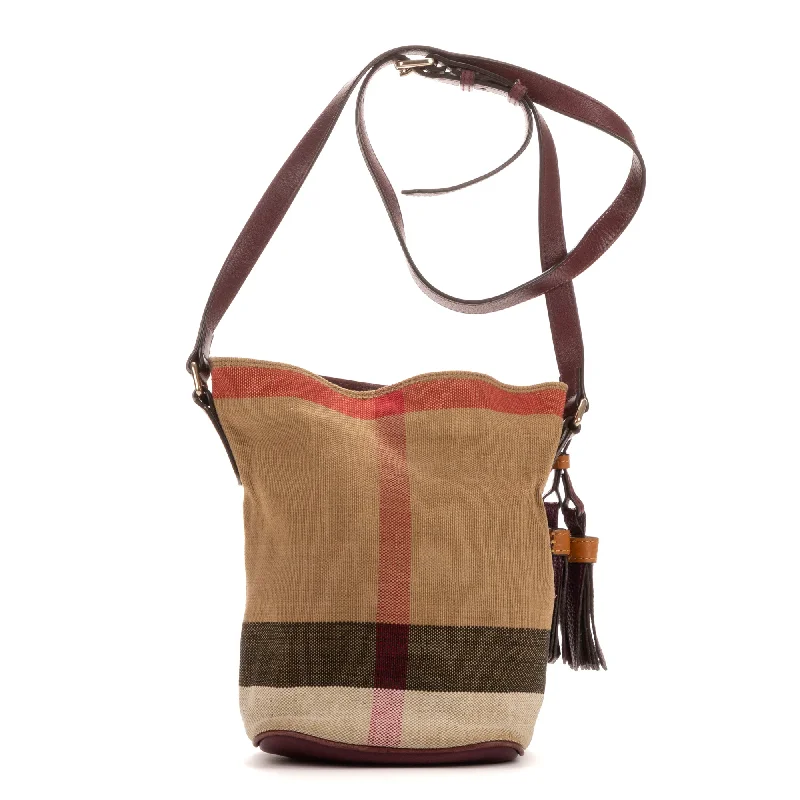Rattan Bucket Bag in Natural Color with Beadwork for a Tropical Vacation Bucket