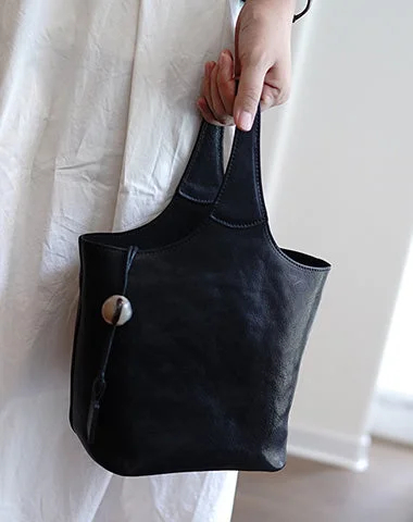 Women's Genuine Leather Bucket Bag in Chestnut Brown with Gold - Tone Hardware for a Sophisticated Look Vintage Black Leather Small Bucket Handbag Women Handmade Small Barrel Bag for Women Women's Genuine Leather Bucket Bag in Chestnut Brown with Gold - Tone Hardware for a Sophisticated Look Vintage Black Leather Small Bucket Handbag Women Handmade Small Barrel Bag for Women