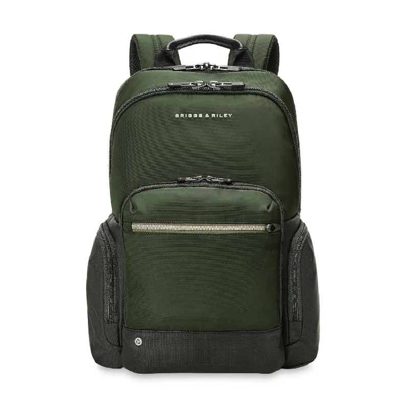 Travel document holders with multiple slots for passports and ticketsBriggs & Riley HTA Medium Cargo Backpack Travel document holders with multiple slots for passports and ticketsBriggs & Riley HTA Medium Cargo Backpack