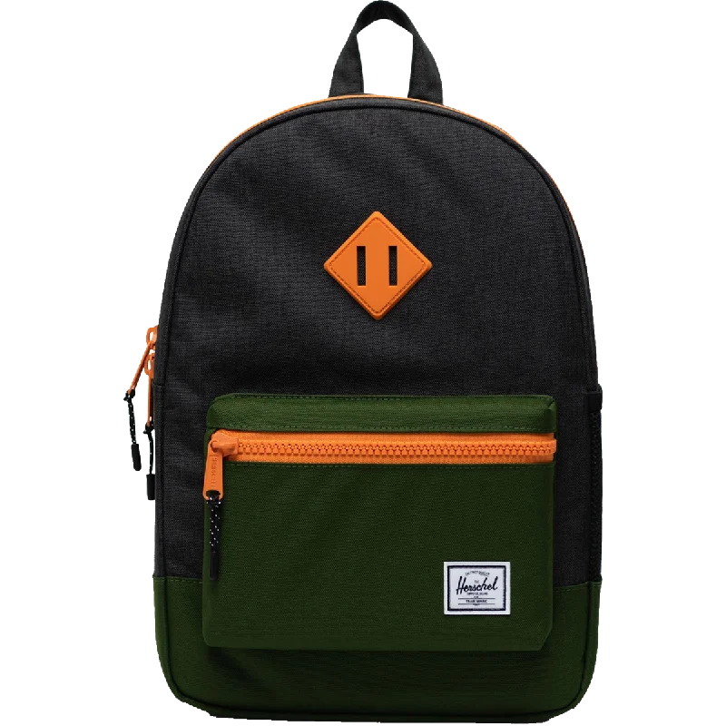 Convertible travel bag that can be used as a backpack or toteHeritage Youth 16L