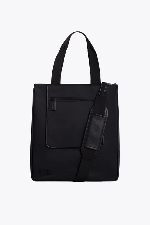 Convertible travel bag that can be used as a backpack or toteThe North To South Tote in Black Convertible travel bag that can be used as a backpack or toteThe North To South Tote in Black