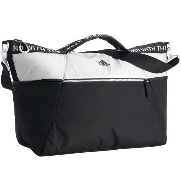 Travel bag with a retractable garment rack for easy unpackingWomen's Studio III Duffel Travel bag with a retractable garment rack for easy unpackingWomen's Studio III Duffel