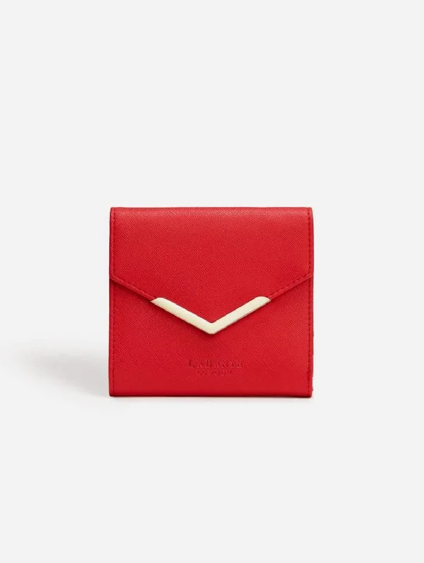 Eco-friendly money clips made from sustainable materialsEco-friendly money clips made from sustainable materialsDiana Vegan Leather Small Bifold Purse | Red Eco-friendly money clips made from sustainable materialsEco-friendly money clips made from sustainable materialsDiana Vegan Leather Small Bifold Purse | Red