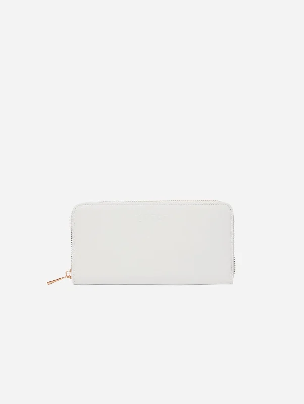 How to clean and maintain metal money clipsHow to clean and maintain metal money clipsClassic Essentials Apple Leather Vegan Purse | Light Grey How to clean and maintain metal money clipsHow to clean and maintain metal money clipsClassic Essentials Apple Leather Vegan Purse | Light Grey