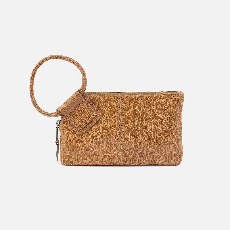 Money clips vs traditional walletsMoney clips vs traditional walletsSable Wristlet In Printed Leather - Cedar Crackle Print Money clips vs traditional walletsMoney clips vs traditional walletsSable Wristlet In Printed Leather - Cedar Crackle Print