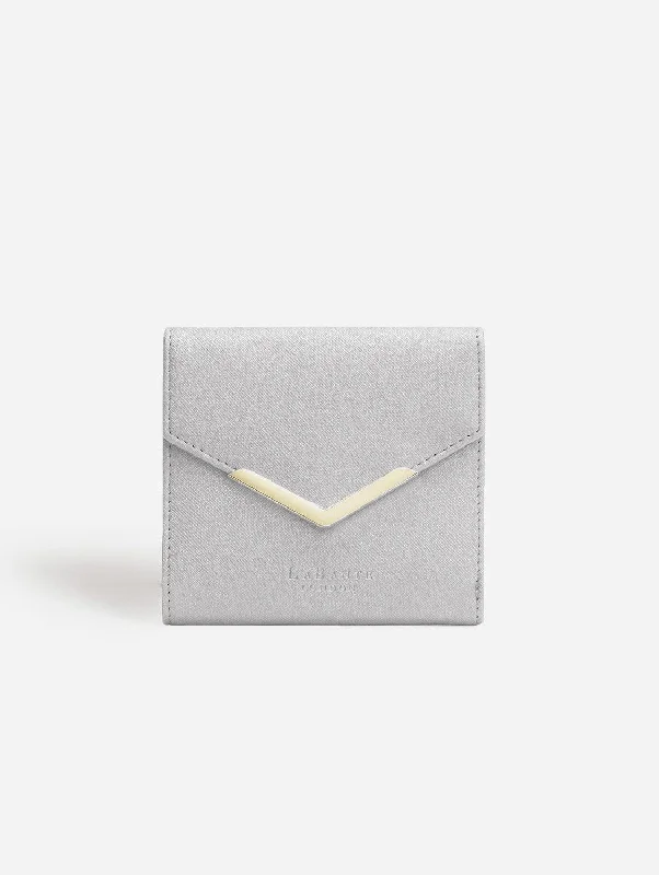 Lightweight money clips for travelLightweight money clips for travelDiana Vegan Leather Small Bifold Purse | Silver Lightweight money clips for travelLightweight money clips for travelDiana Vegan Leather Small Bifold Purse | Silver