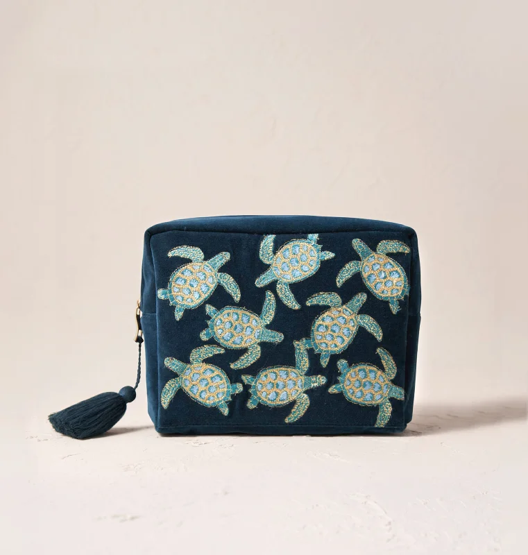 Turtle Conservation Wash Bag