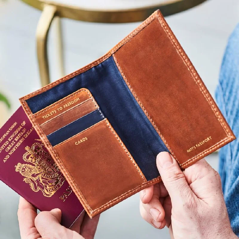 Garment - protected travel bag with hanging system for suits and dressesGarment - protected travel bag with hanging system for suits and dresses3 Colour Leather Passport Cover Garment - protected travel bag with hanging system for suits and dressesGarment - protected travel bag with hanging system for suits and dresses3 Colour Leather Passport Cover