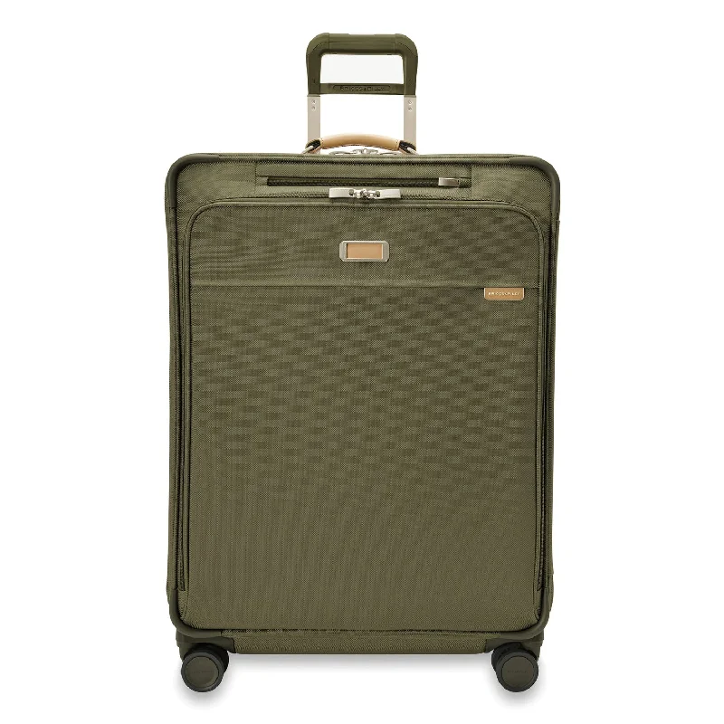 Waterproof briefcases for outdoor professionalsWaterproof briefcases for outdoor professionalsBriggs & Riley BASELINE Large Expandable Spinner Waterproof briefcases for outdoor professionalsWaterproof briefcases for outdoor professionalsBriggs & Riley BASELINE Large Expandable Spinner