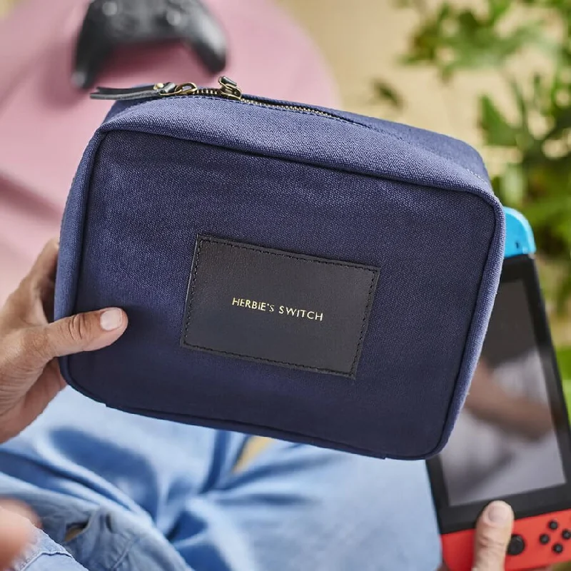 Travel bag with a retractable garment rack for easy unpackingTravel bag with a retractable garment rack for easy unpackingCanvas and Leather Nintendo Switch Case Travel bag with a retractable garment rack for easy unpackingTravel bag with a retractable garment rack for easy unpackingCanvas and Leather Nintendo Switch Case