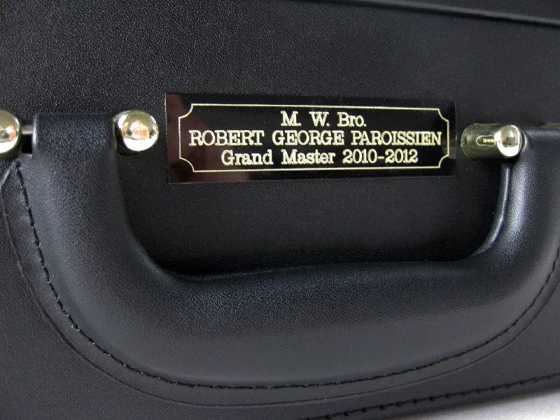 Briefcases with ergonomic handles and strapsBriefcases with ergonomic handles and strapsCase Plate Briefcases with ergonomic handles and strapsBriefcases with ergonomic handles and strapsCase Plate