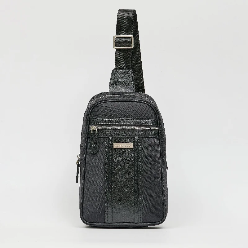 Convertible men's crossbody bag that can be worn as a shoulder bagConvertible men's crossbody bag that can be worn as a shoulder bagDeloin Nylon Chest Bag - TGEB2023NN3ML2 Convertible men's crossbody bag that can be worn as a shoulder bagConvertible men's crossbody bag that can be worn as a shoulder bagDeloin Nylon Chest Bag - TGEB2023NN3ML2