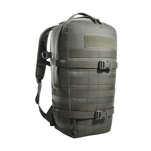 Men's leather backpack with vintage-style brass hardware for business useLightweight briefcases for daily use德國戰術背囊 Essential Pack L MK II IRR Men's leather backpack with vintage-style brass hardware for business useLightweight briefcases for daily use德國戰術背囊 Essential Pack L MK II IRR