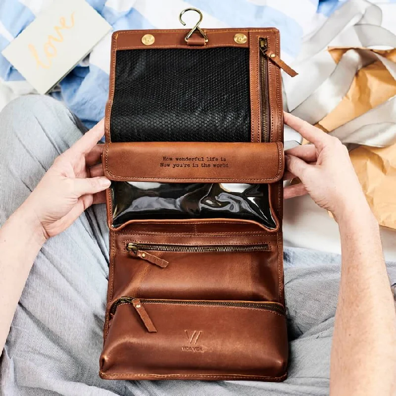 Designer - branded leather travel bag for luxury business travelersDesigner - branded leather travel bag for luxury business travelersLeather Hanging Wash Bag With Secret Message Designer - branded leather travel bag for luxury business travelersDesigner - branded leather travel bag for luxury business travelersLeather Hanging Wash Bag With Secret Message