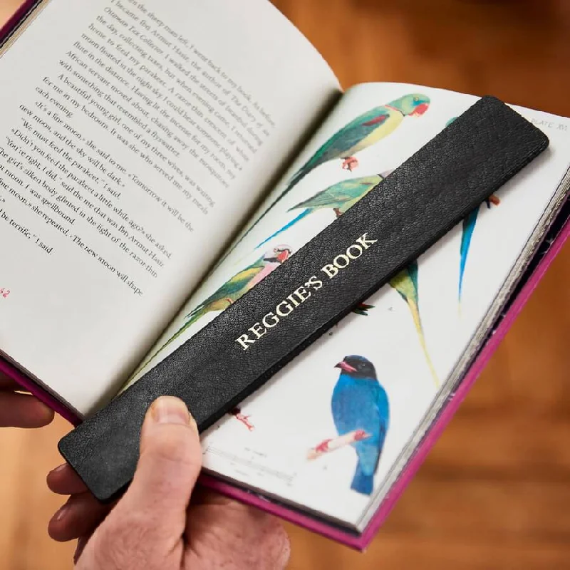 Travel bag with a built - in power bank charger for on - the - go device chargingTravel bag with a built - in power bank charger for on - the - go device chargingPersonalised Leather Bookmark Travel bag with a built - in power bank charger for on - the - go device chargingTravel bag with a built - in power bank charger for on - the - go device chargingPersonalised Leather Bookmark