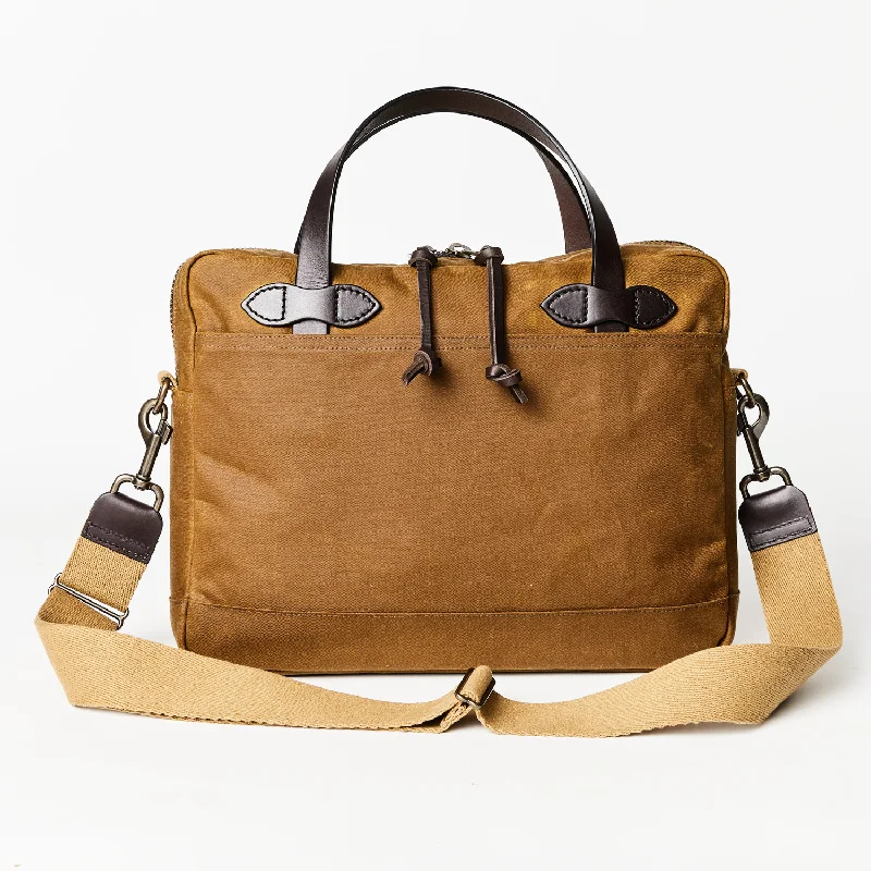 How to choose the right briefcase sizeHow to choose the right briefcase sizeFilson Tin Cloth Compact Briefcase How to choose the right briefcase sizeHow to choose the right briefcase sizeFilson Tin Cloth Compact Briefcase