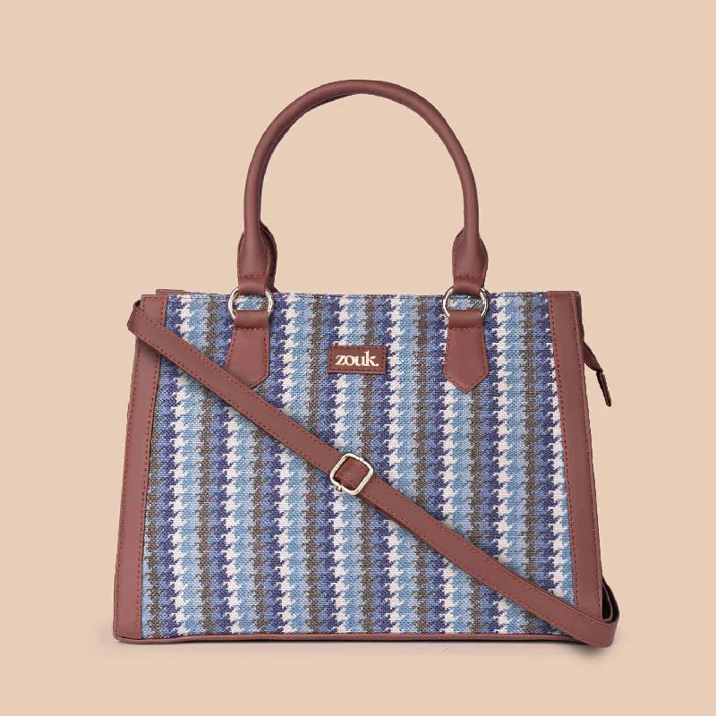 Leather evening bag with a gold - plated chain strap for a sophisticated lookBombay Houndstooth Classic Handbag Leather evening bag with a gold - plated chain strap for a sophisticated lookBombay Houndstooth Classic Handbag