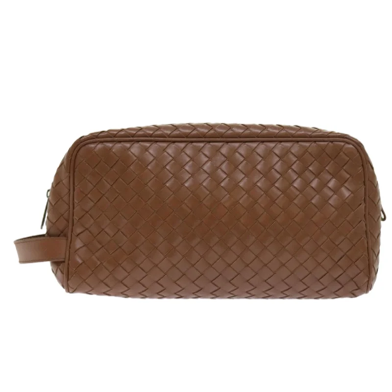 Crystal - encrusted clutch for a red - carpet eventBottega Veneta Intrecciato Leather Clutch Bag (Pre-Owned) Crystal - encrusted clutch for a red - carpet eventBottega Veneta Intrecciato Leather Clutch Bag (Pre-Owned)
