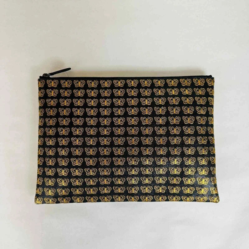 Women's satin clutch with a beaded flower accent for a glamorous eveningBOTTEGA VENETA Women's Leather Clutch Pouch Bag Butterfly Detail Women's satin clutch with a beaded flower accent for a glamorous eveningBOTTEGA VENETA Women's Leather Clutch Pouch Bag Butterfly Detail