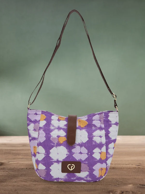Lightweight nylon crossbody bag with a floral print for spring outingsCaprese Enora Crossbody Medium Purple Lightweight nylon crossbody bag with a floral print for spring outingsCaprese Enora Crossbody Medium Purple