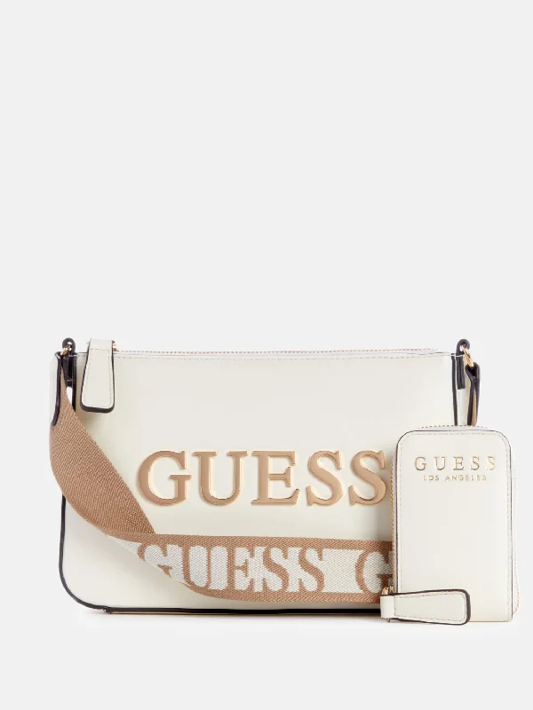 Faux fur crossbody bag with a soft and fluffy texture for winterCaracara Zip-Top Crossbody Faux fur crossbody bag with a soft and fluffy texture for winterCaracara Zip-Top Crossbody