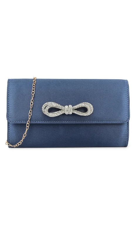 Geometric - shaped evening bag for a contemporary aestheticEllen Clutch- Navy