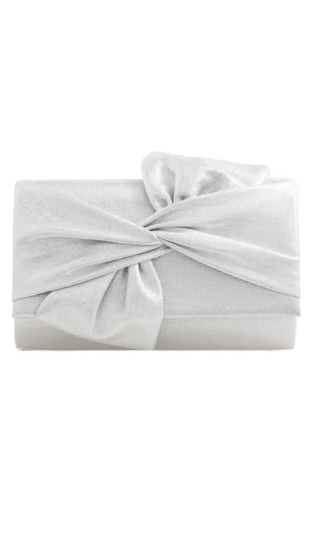 Sequined clutch in a metallic color for a party lookEve Clutch- Silver