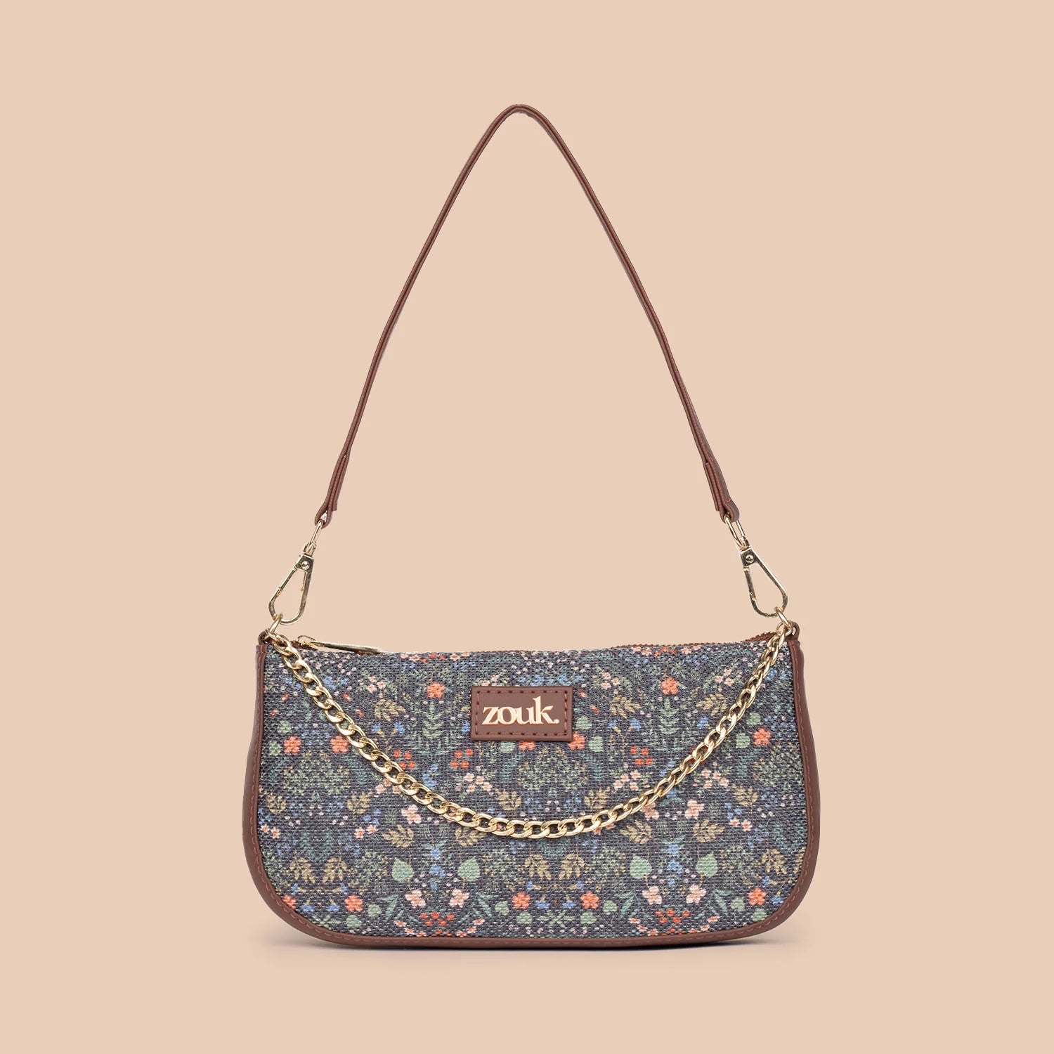 Monogrammed clutch as a personalized evening accessoryKashmir Royals Baguette