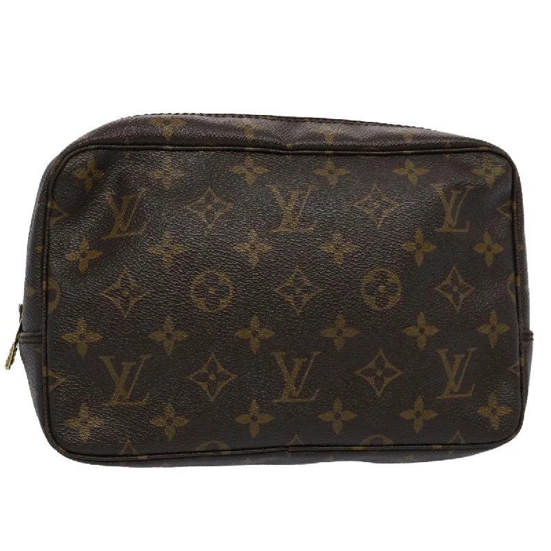 Lace - covered clutch for a romantic and feminine lookLouis Vuitton Trousse De Toilette Canvas Clutch Bag (Pre-Owned) Lace - covered clutch for a romantic and feminine lookLouis Vuitton Trousse De Toilette Canvas Clutch Bag (Pre-Owned)