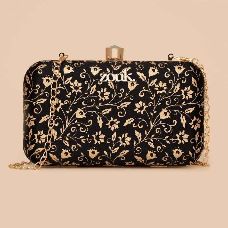 Geometric - shaped evening bag for a contemporary aestheticSrinagar Garden Clutch