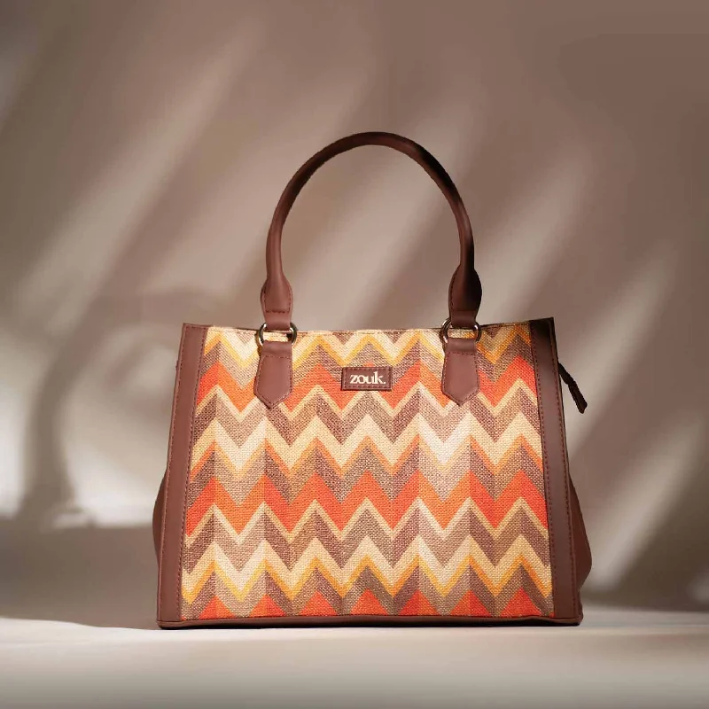 Clutch with a built - in mirror and compact for on - the - go touch - upsTidal Wave Classic Handbag Clutch with a built - in mirror and compact for on - the - go touch - upsTidal Wave Classic Handbag