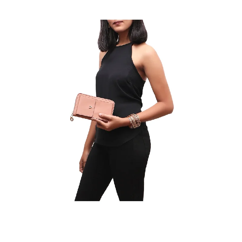 Crystal - encrusted clutch for a red - carpet eventVERMEER SLING WALLET